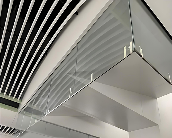 渭滨玻璃渭滨挡烟垂壁