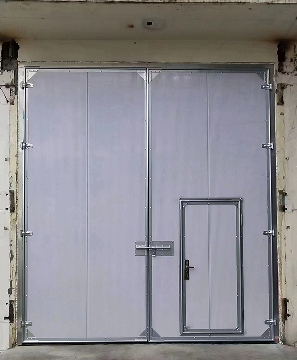 渭滨工业平开门