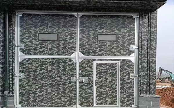 渭滨工业平开门