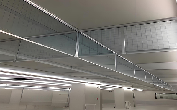 渭滨玻璃挡烟垂壁