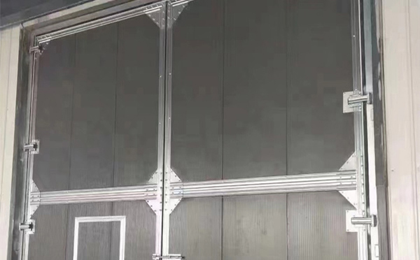 渭滨兰州厂房渭滨工业门选购与使用指南：打造高效安全的生产环境