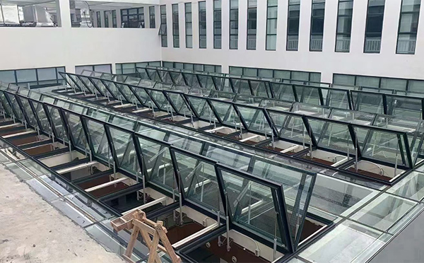 百安科技有限公司近期渭滨排烟窗项目案例分享 百安科技有限公司近期渭滨排烟窗项目案例分享