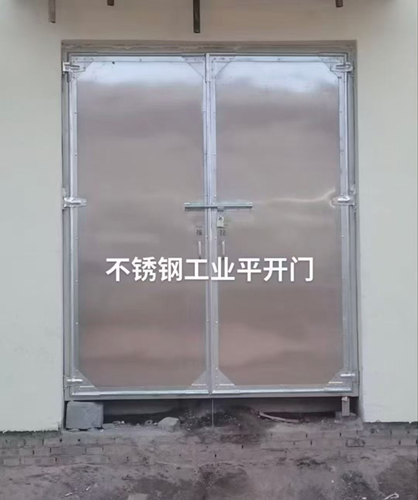 不锈钢渭滨工业平开门在现代工业场景中的应用实践
