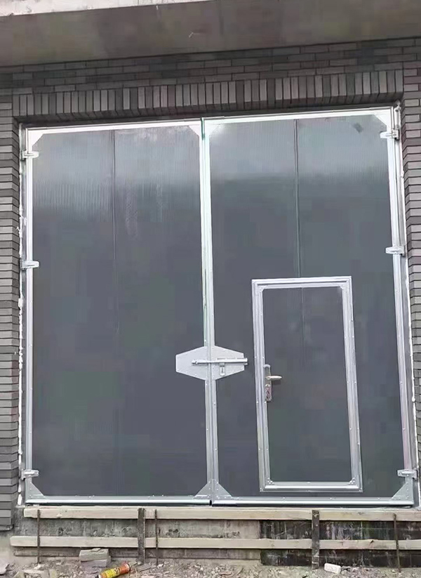 渭滨工业平开门在大型设备制造车间的应用实例